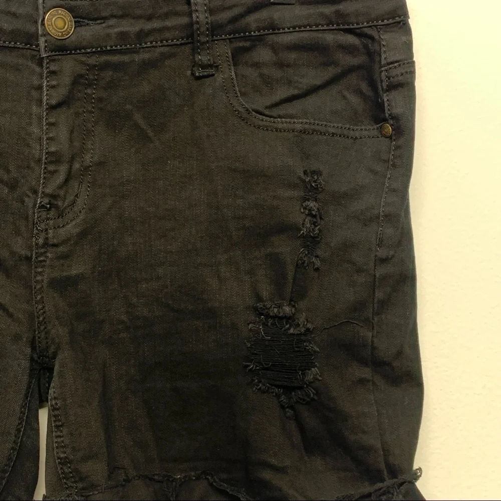 Machine Nouvelle Mode Women's Size 50 American Black Distressed Jean Shorts